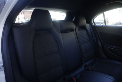 Mercedes-Benz Classe A 200 d Automatic Premium (11)