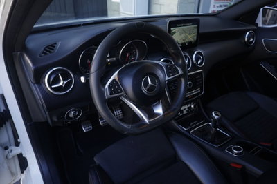 Mercedes-Benz Classe A 200 d Automatic Premium (13)