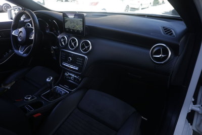 Mercedes-Benz Classe A 200 d Automatic Premium (8)