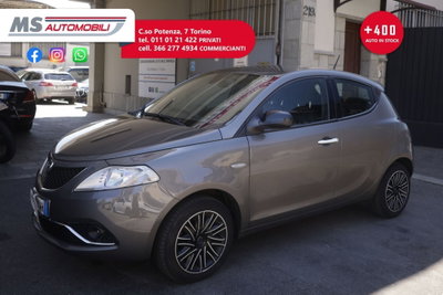 Lancia Ypsilon 1.2 69 CV 5 porte Platinum (11)