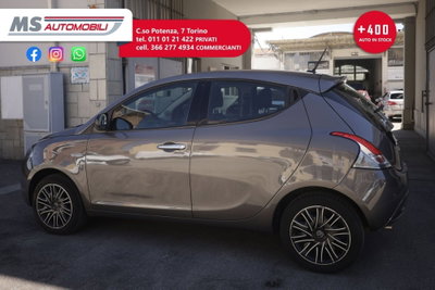 Lancia Ypsilon 1.2 69 CV 5 porte Platinum (15)