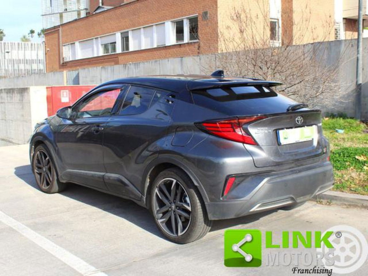 Toyota Toyota C-HR 2.0 Hybrid E-CVT GR Sport (3)