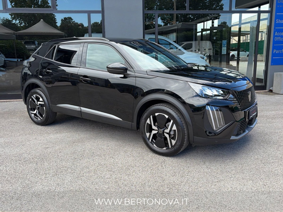 Peugeot 2008 1.2 turbo Allure 100cv (2)