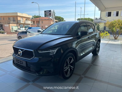 Volvo XC40 B3 automatico Core nuova