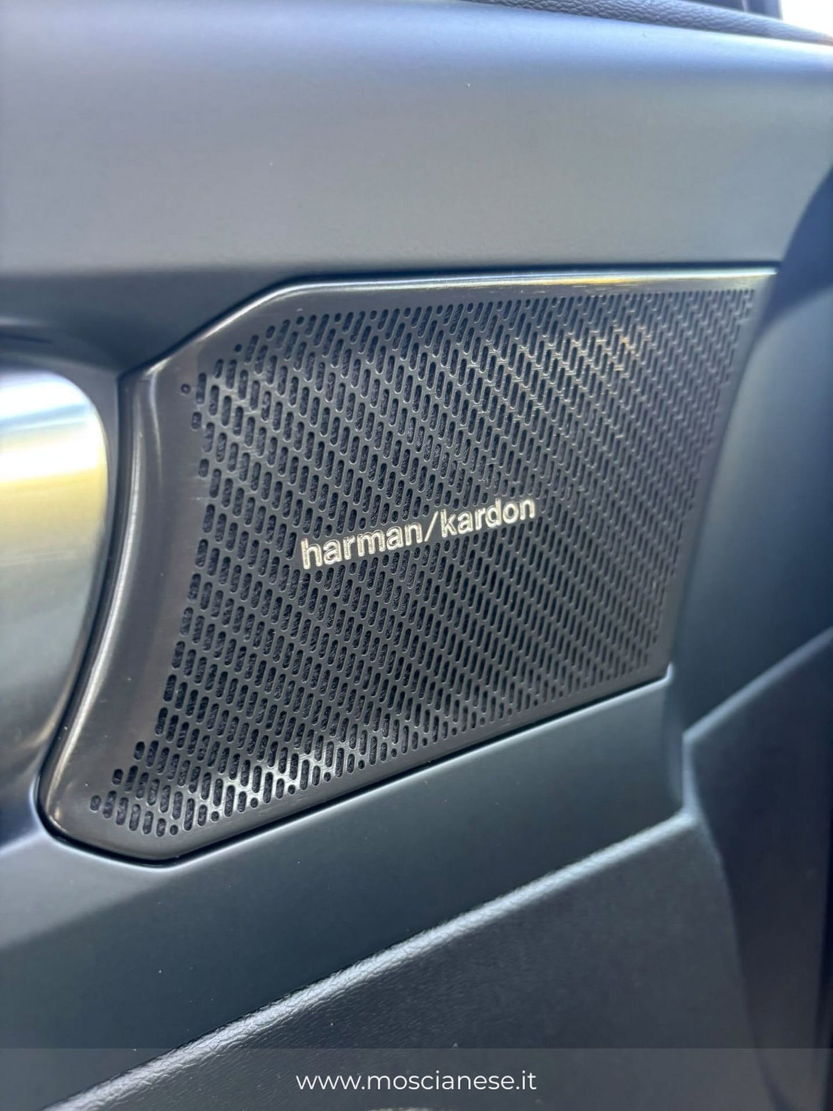 Volvo XC40 B3 automatico Core (12)