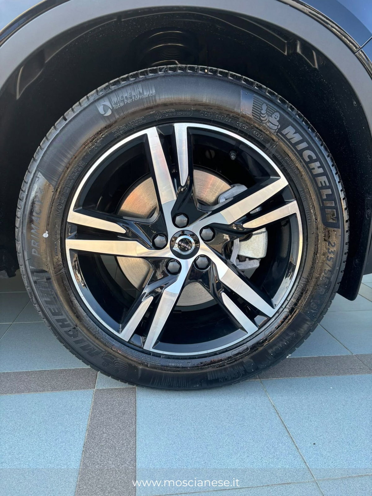 Volvo XC40 B3 automatico Core (8)