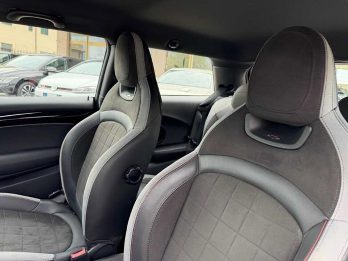 MINI Mini 1.5 Cooper JCW (12)