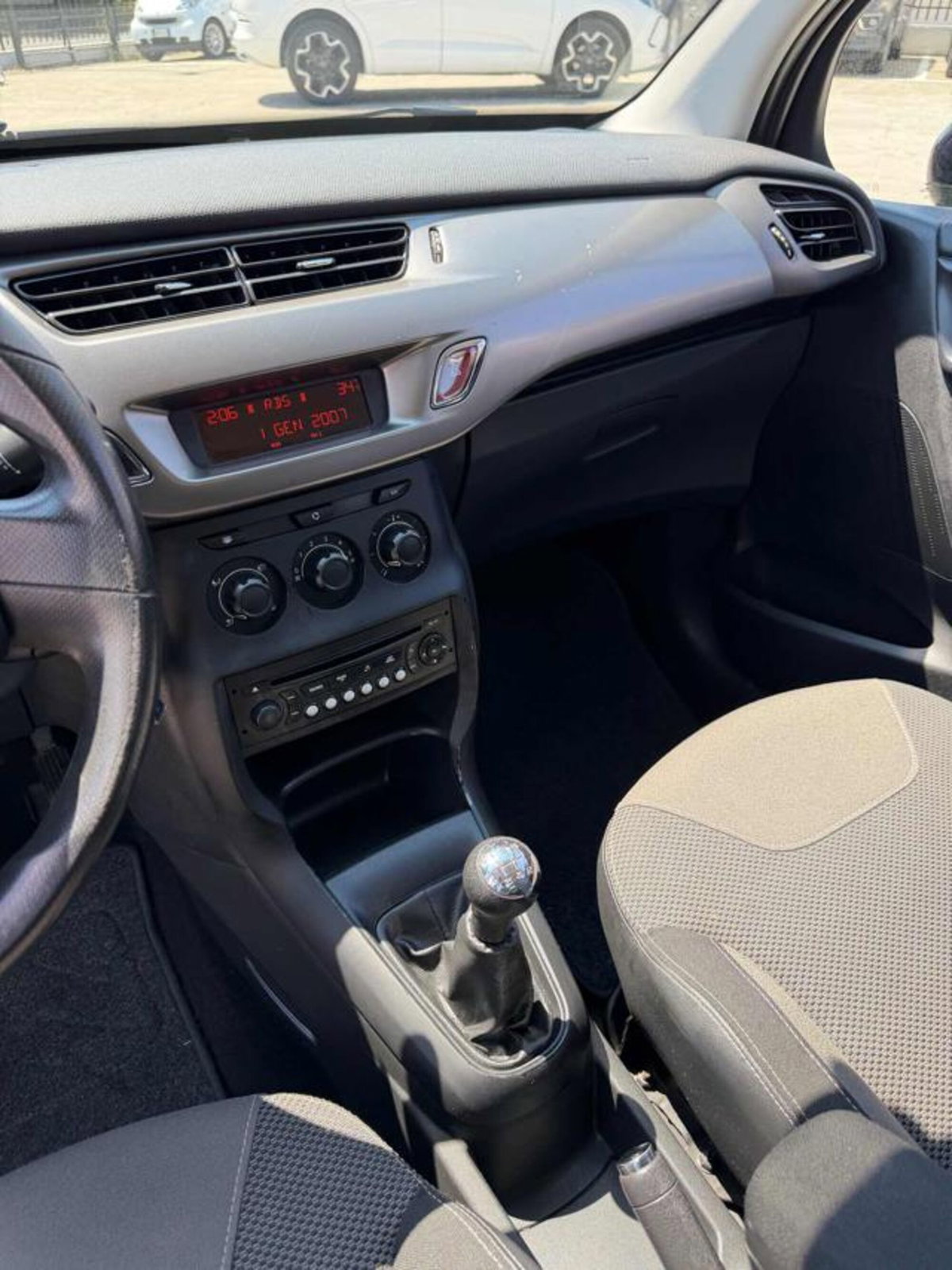 Citroen C3 1.0 VTi 68 Attraction (9)