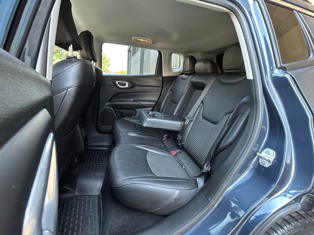 Jeep Compass 1.3 T4 190CV PHEV AT6 4xe Limited (11)