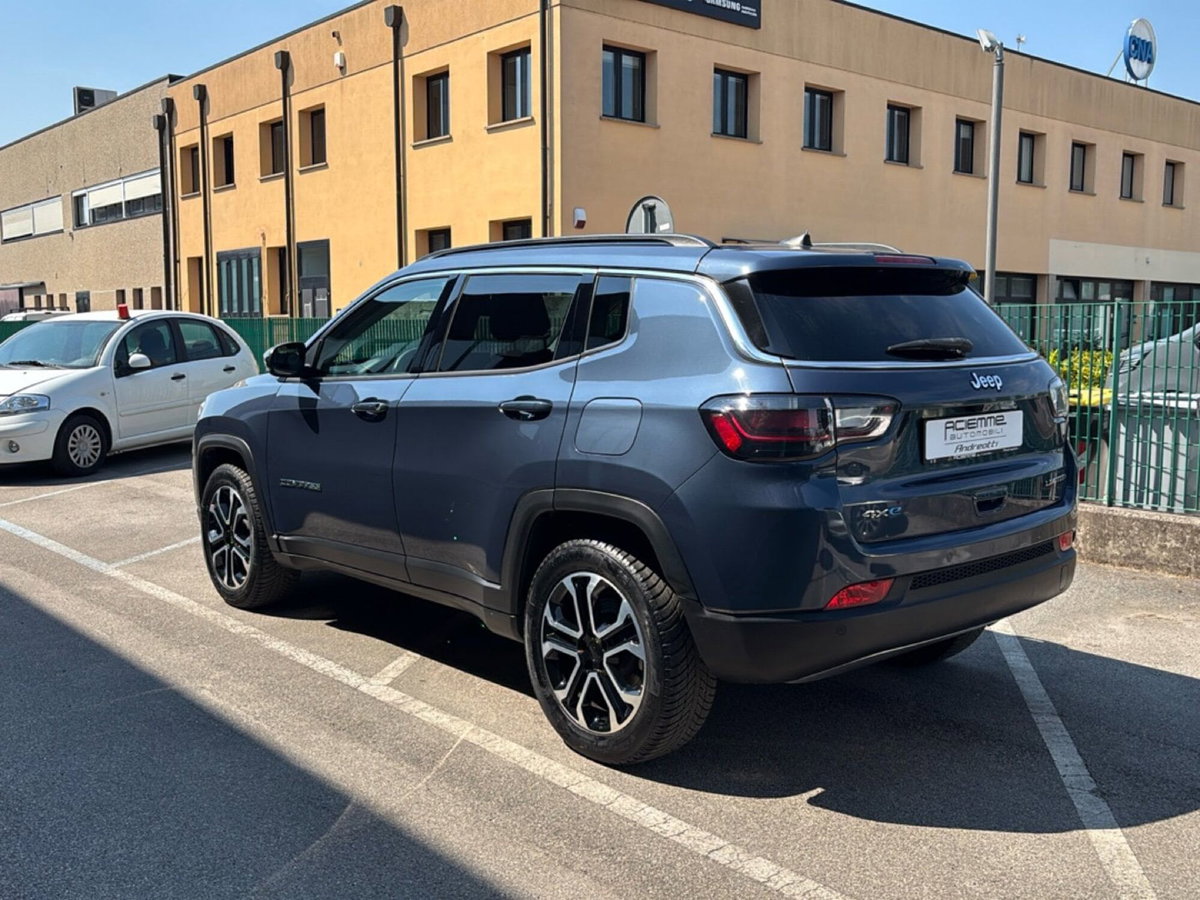 Jeep Compass 1.3 T4 190CV PHEV AT6 4xe Limited (6)