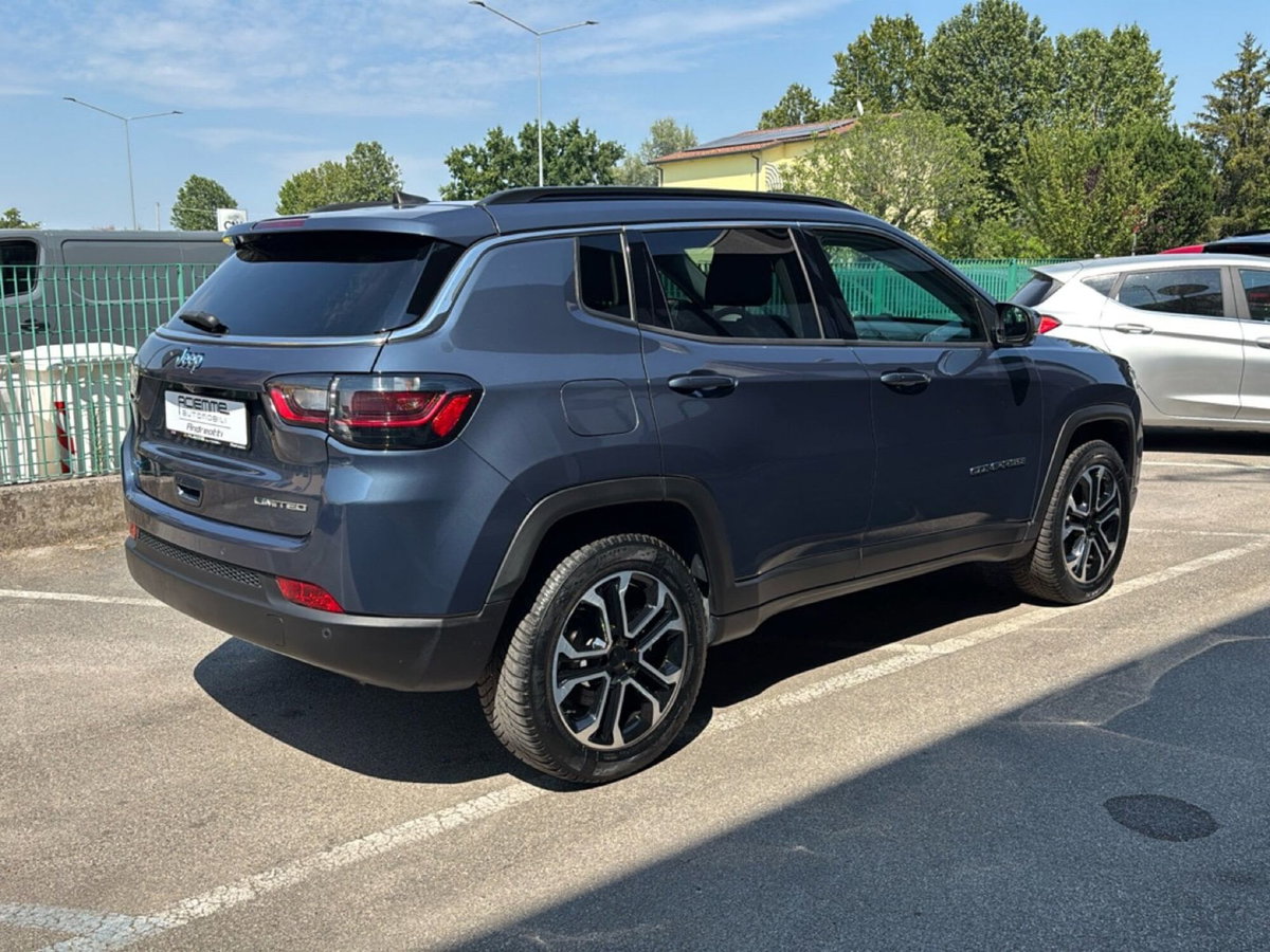 Jeep Compass 1.3 T4 190CV PHEV AT6 4xe Limited (7)