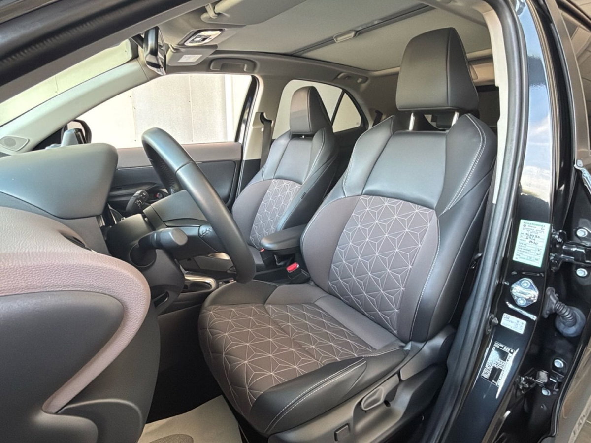Toyota Yaris Cross Lounge fwd 130cv e-cvt (10)