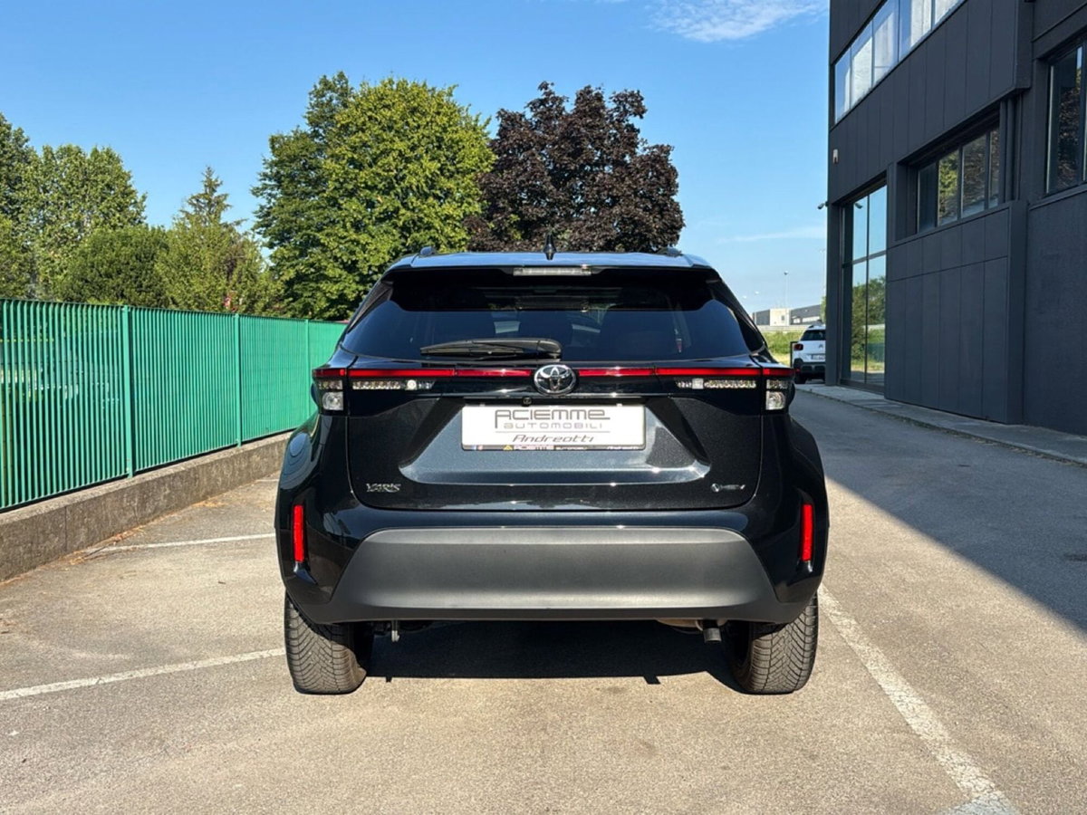 Toyota Yaris Cross Lounge fwd 130cv e-cvt (8)