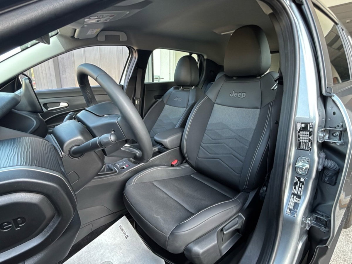 Jeep Avenger 1.2 turbo Altitude fwd 100cv (10)