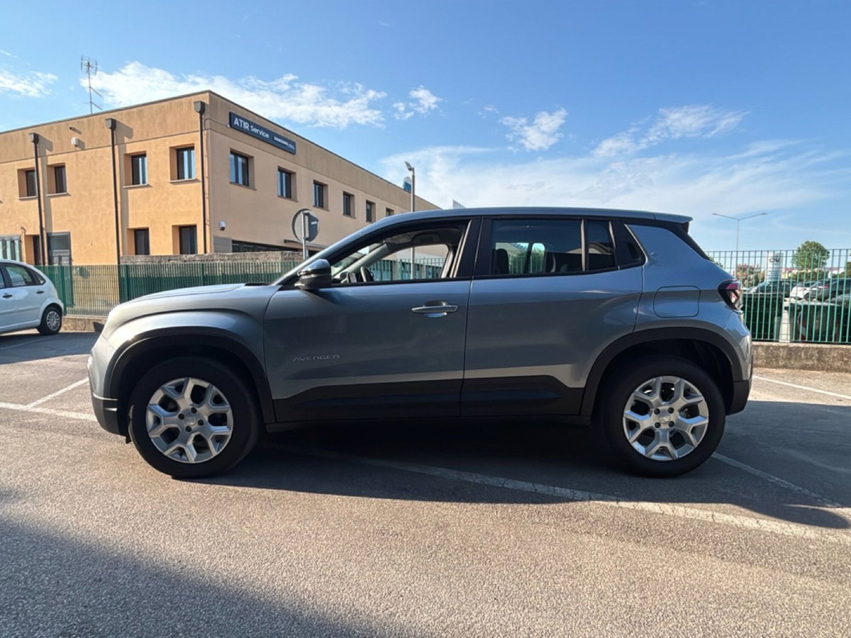 Jeep Avenger 1.2 turbo Altitude fwd 100cv (5)