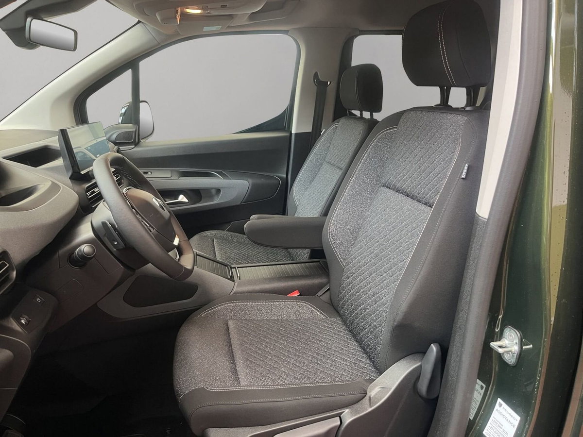 Peugeot Rifter Long 1.5 bluehdi Allure 130cv eat8 (11)