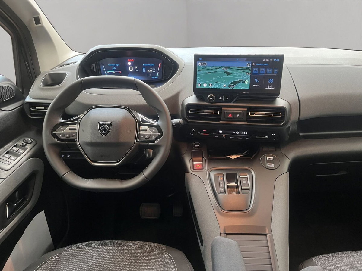Peugeot Rifter Long 1.5 bluehdi Allure 130cv eat8 (15)