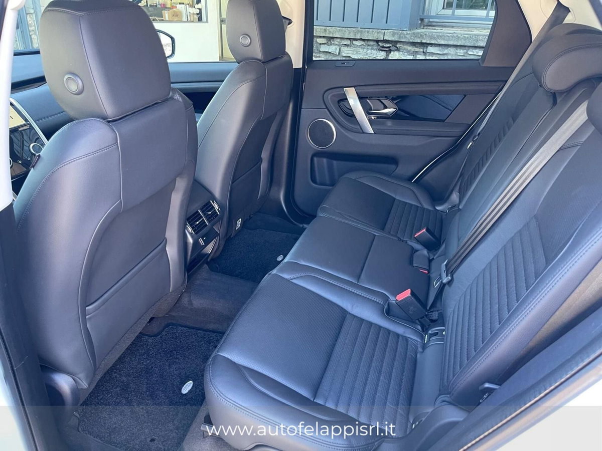 Land Rover Discovery Sport 2.0 TD4 163 CV AWD Auto R-Dynamic SE (6)