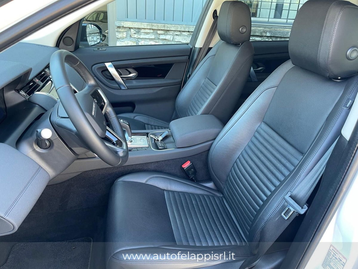 Land Rover Discovery Sport 2.0 TD4 163 CV AWD Auto R-Dynamic SE (9)