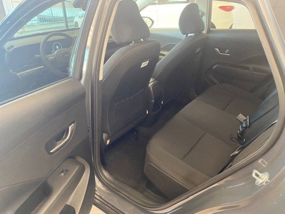 Hyundai Kona 1.6 gdi hev Exellence Comfort Pack 2wd 129cv dct (9)
