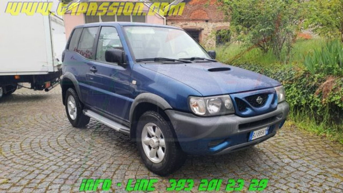 Nissan Terrano II 2.7 TD 3 porte Safari (4)