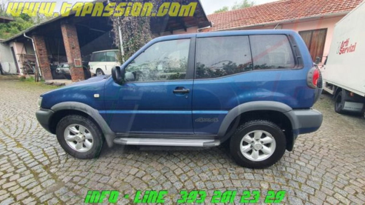 Nissan Terrano II 2.7 TD 3 porte Safari (8)