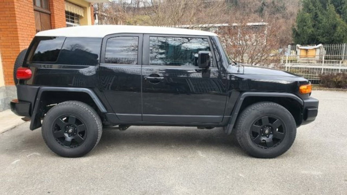 Toyota Land Cruiser 4.7i V8 32V aut. 100 (3)