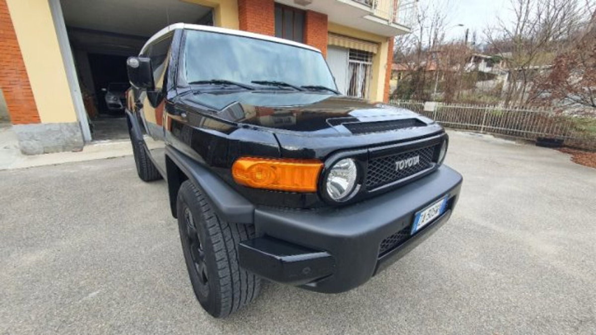 Toyota Land Cruiser 4.7i V8 32V aut. 100 (6)