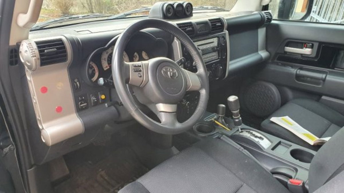 Toyota Land Cruiser 4.7i V8 32V aut. 100 (9)