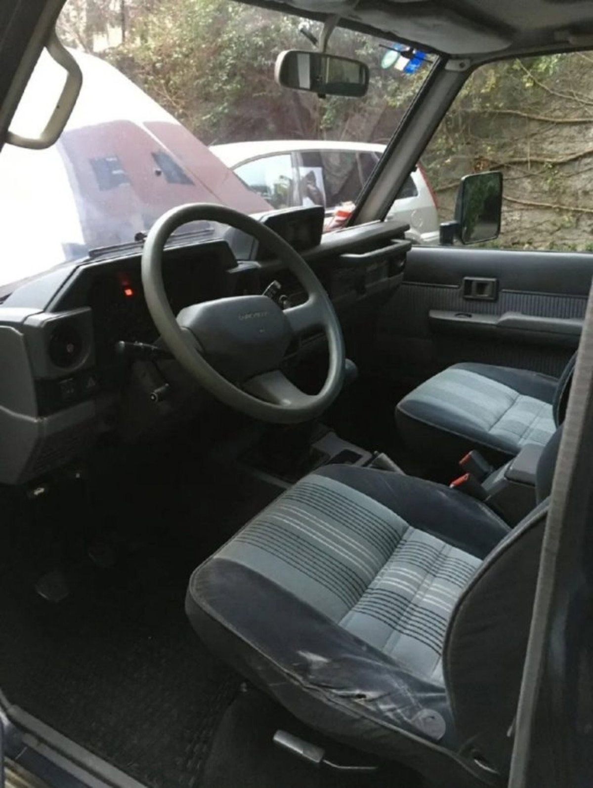 Toyota Land Cruiser 2.turbodiesel SW LJ70 VX (5)