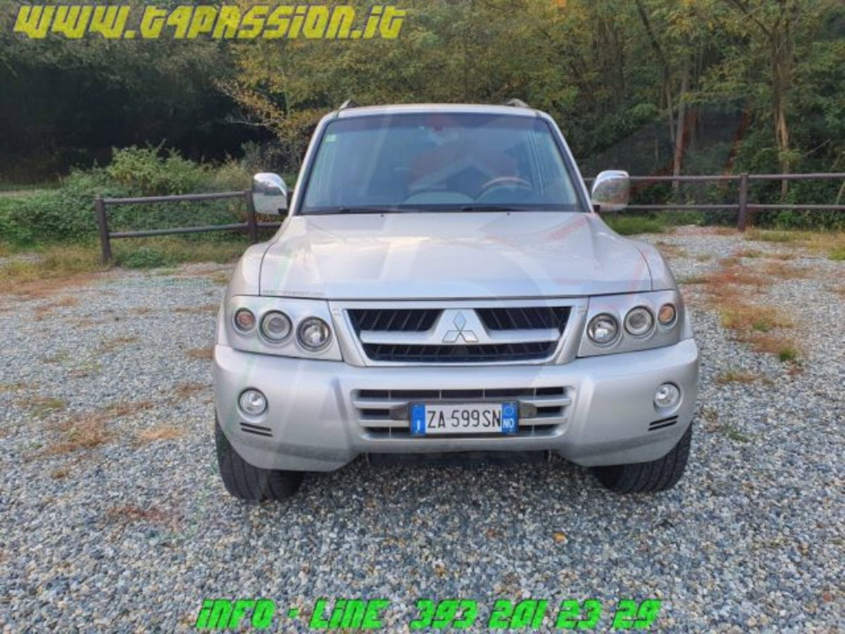 Mitsubishi Pajero 3.2 16V DI-D 3p. GLS2 (2)