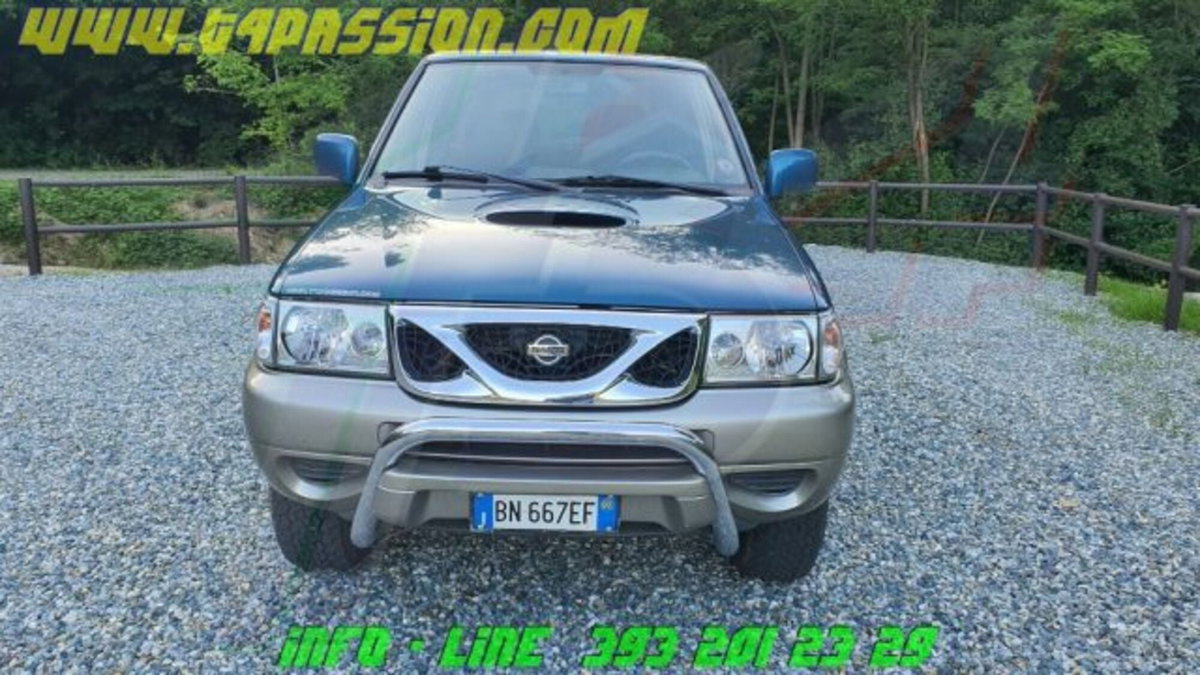 Nissan Terrano II 2.7 Tdi 3 porte Luxury (2)