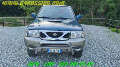 Nissan Terrano II 2.7 Tdi 3 porte Luxury (2)