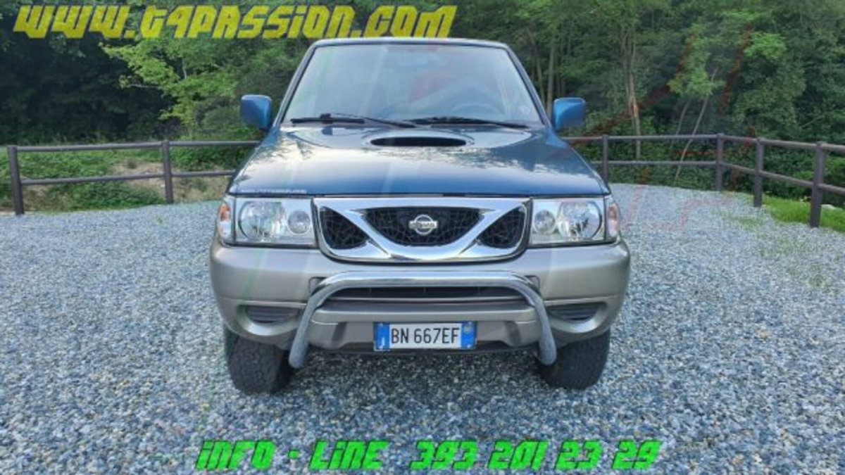 Nissan Terrano II 2.7 Tdi 3 porte Luxury (3)