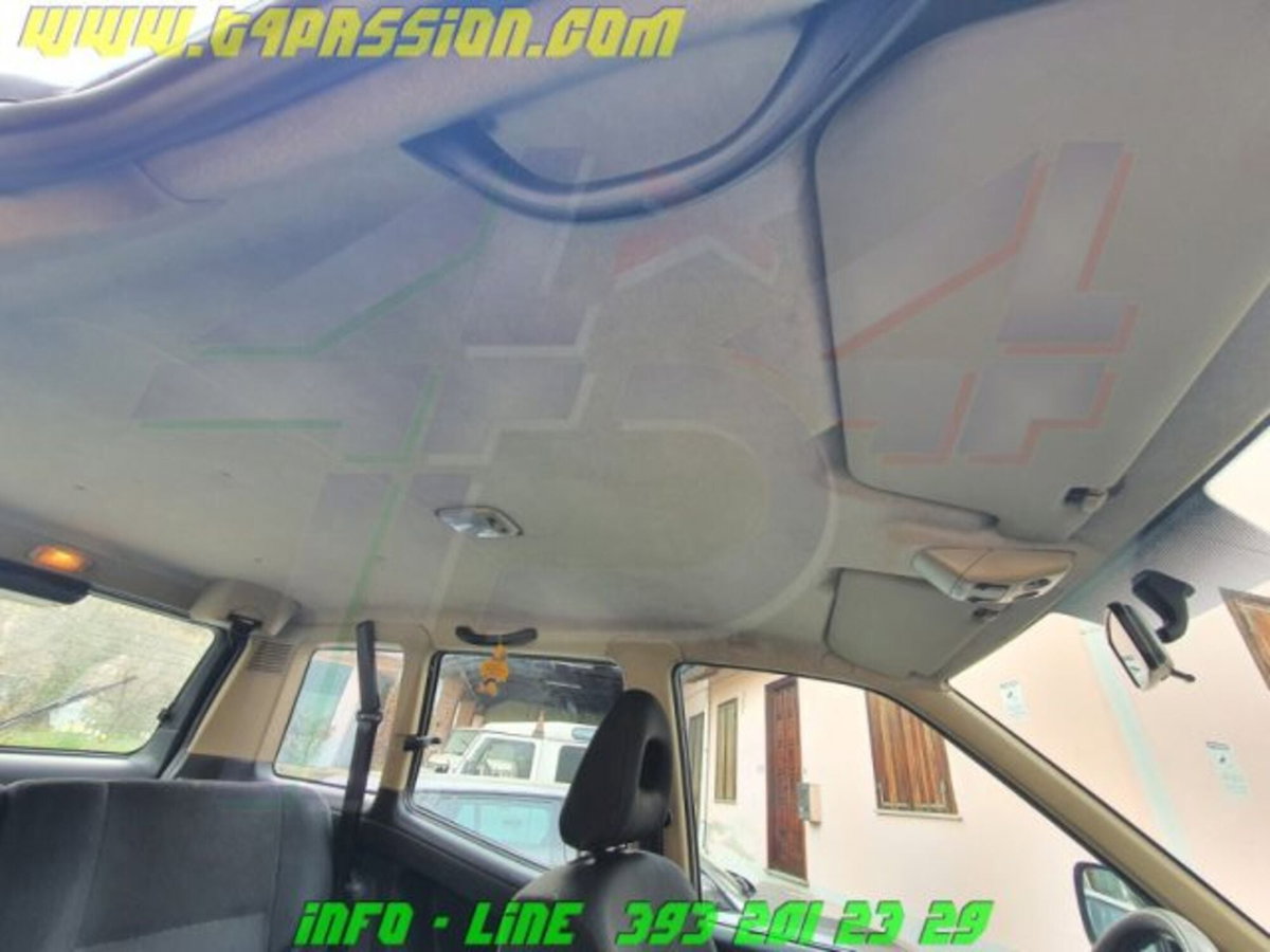Nissan Terrano II 2.7 Tdi 3p. Sport Saf. Autoc. (11)