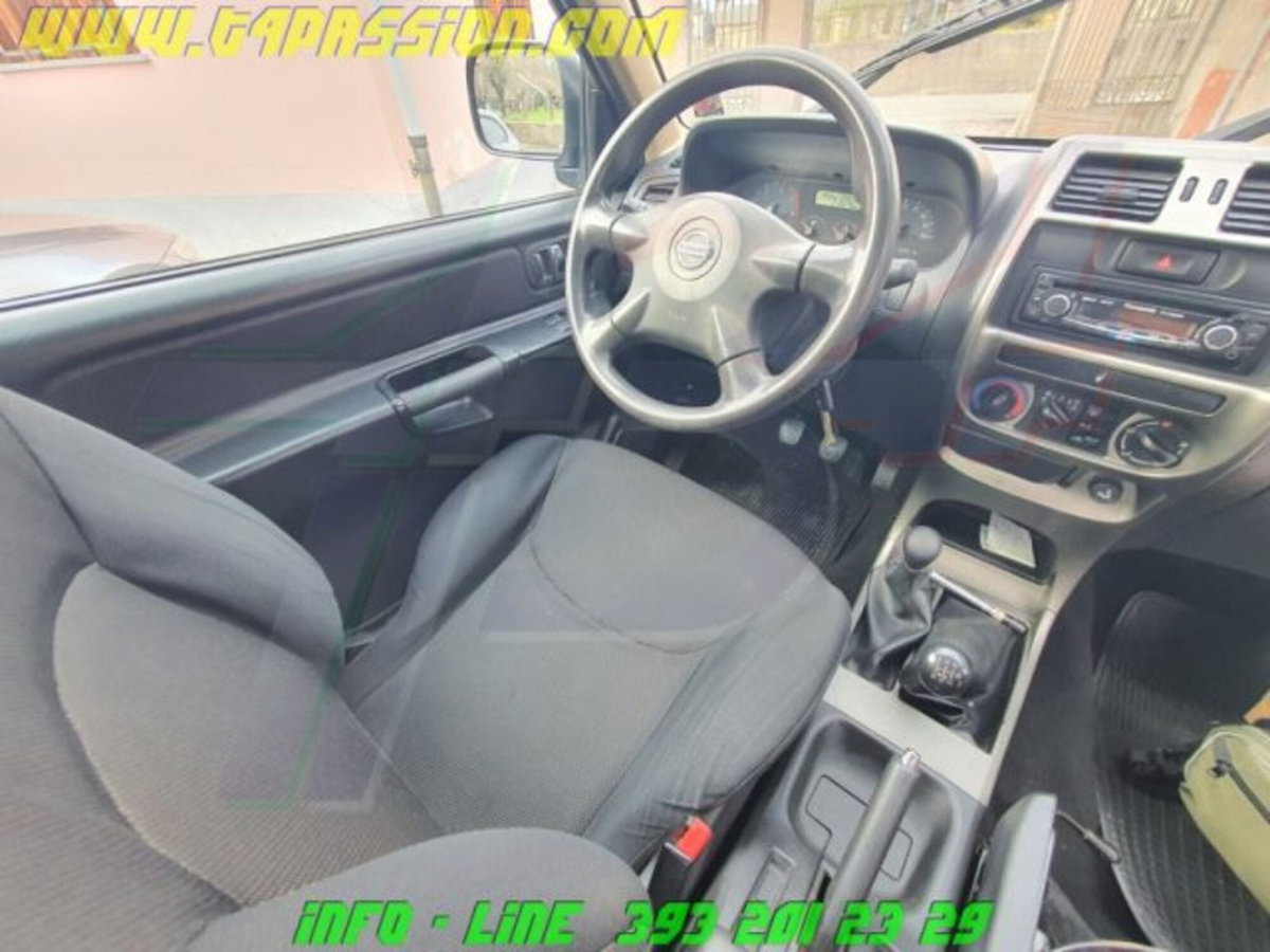 Nissan Terrano II 2.7 Tdi 3p. Sport Saf. Autoc. (12)
