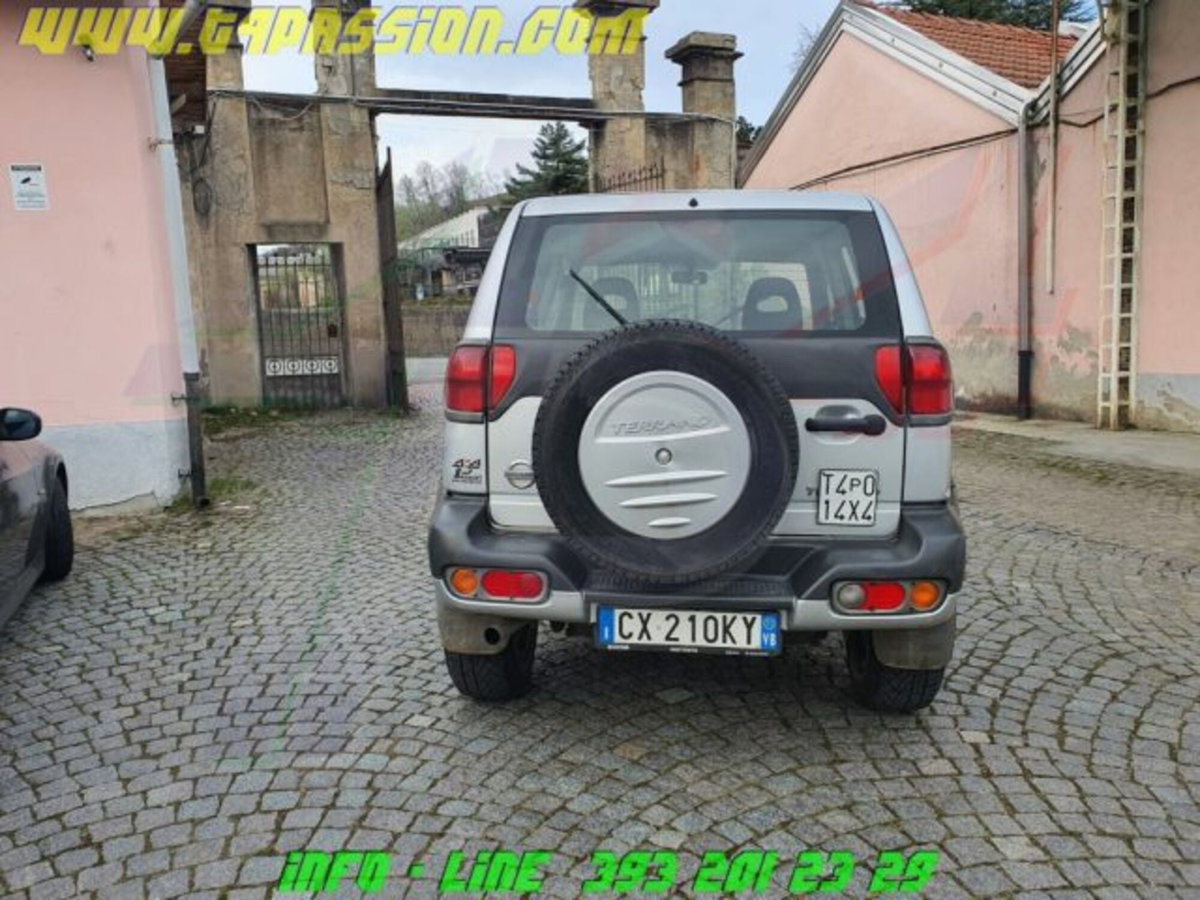 Nissan Terrano II 2.7 Tdi 3p. Sport Saf. Autoc. (6)