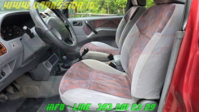 Nissan Terrano II 2.7 turbodiesel 3 porte SE (11)