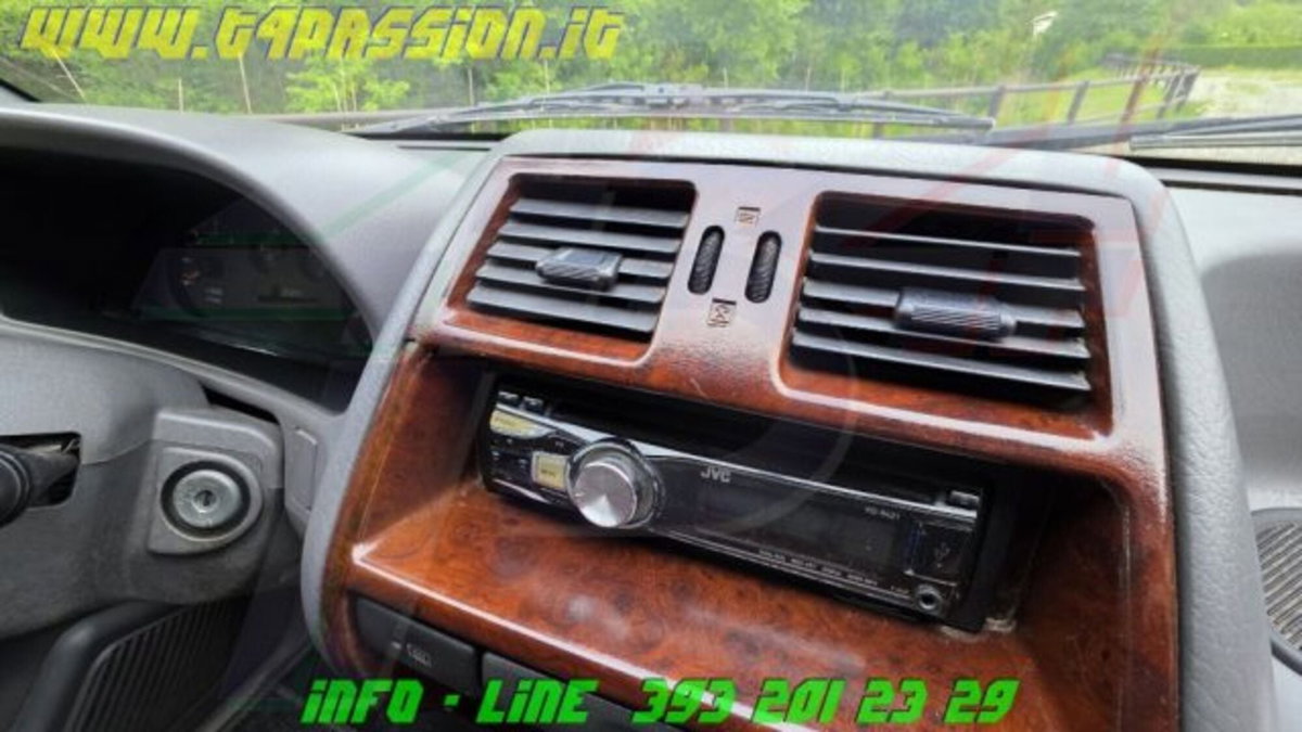 Nissan Terrano II 2.7 turbodiesel 3 porte SE (16)