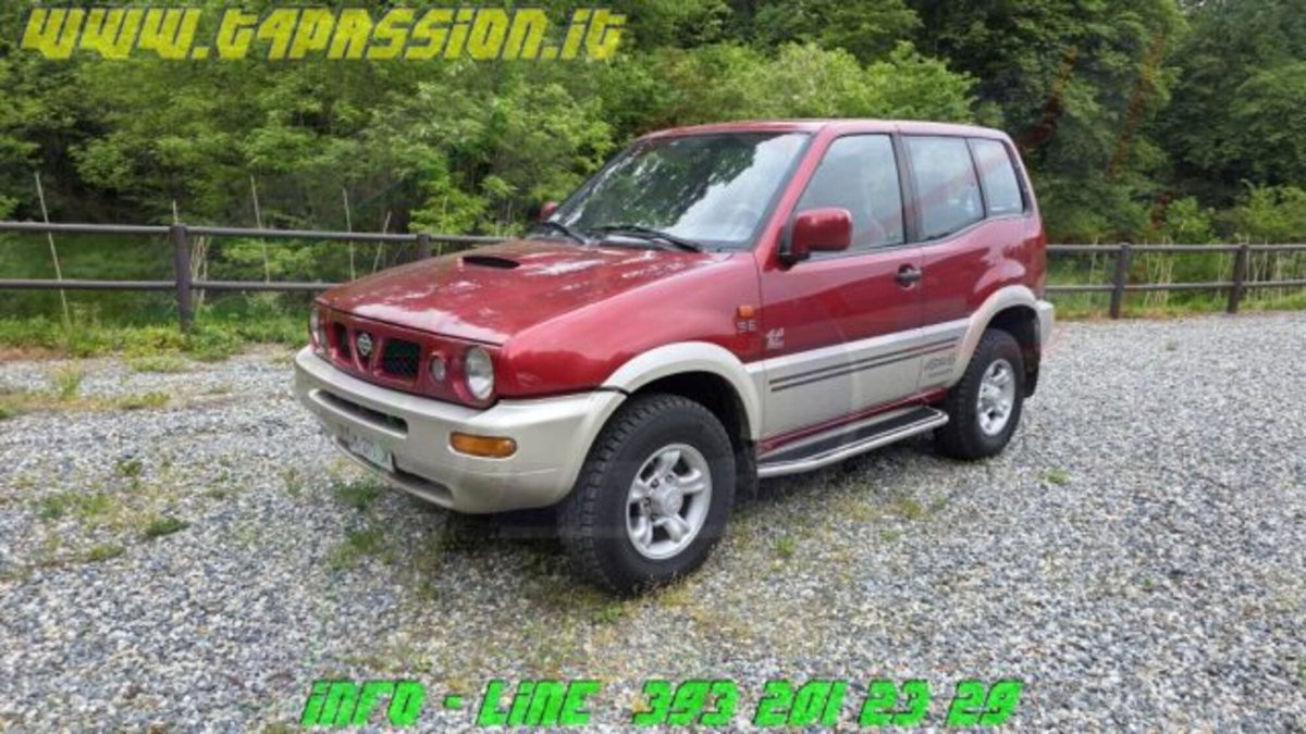 Nissan Terrano II 2.7 turbodiesel 3 porte SE (5)