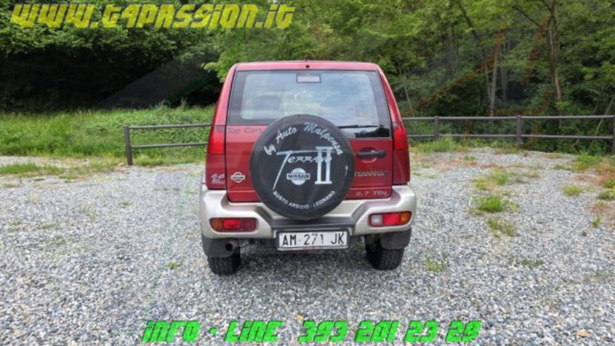 Nissan Terrano II 2.7 turbodiesel 3 porte SE (7)