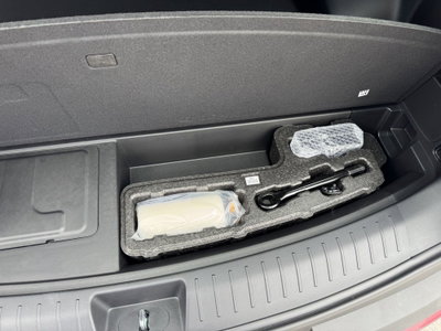 Hyundai Santa Fe 1.6 t-gdi hev Business 4wd 239cv at 7p.ti (16)