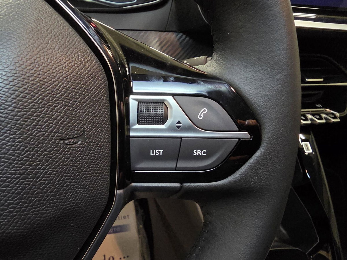 Peugeot 208 1.2 turbo Edition 100cv (14)
