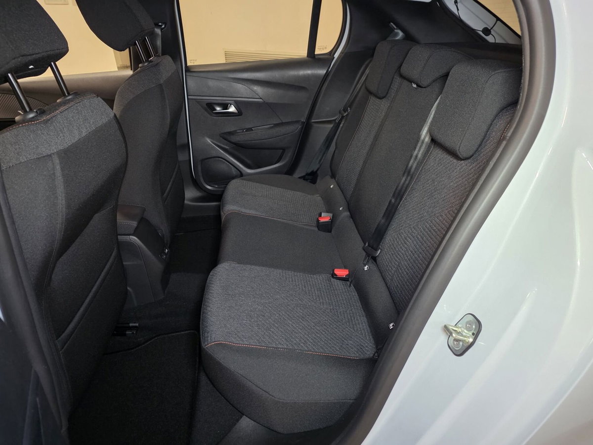 Peugeot 208 1.2 turbo Edition 100cv (9)