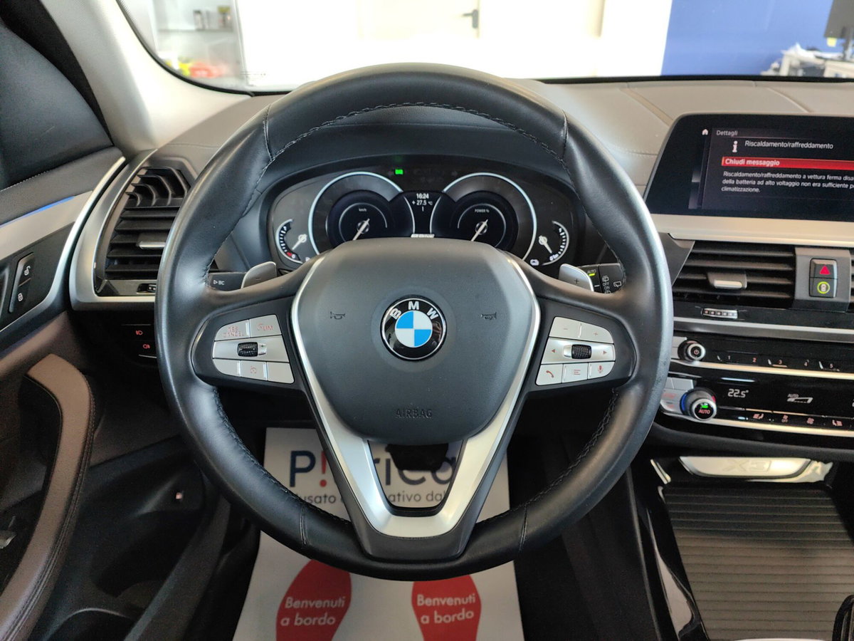 BMW X3 xDrive20i Luxury (16)