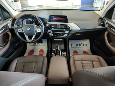 BMW X3 xDrive20i Luxury (3)