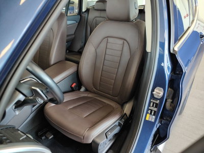 BMW X3 xDrive20i Luxury (4)
