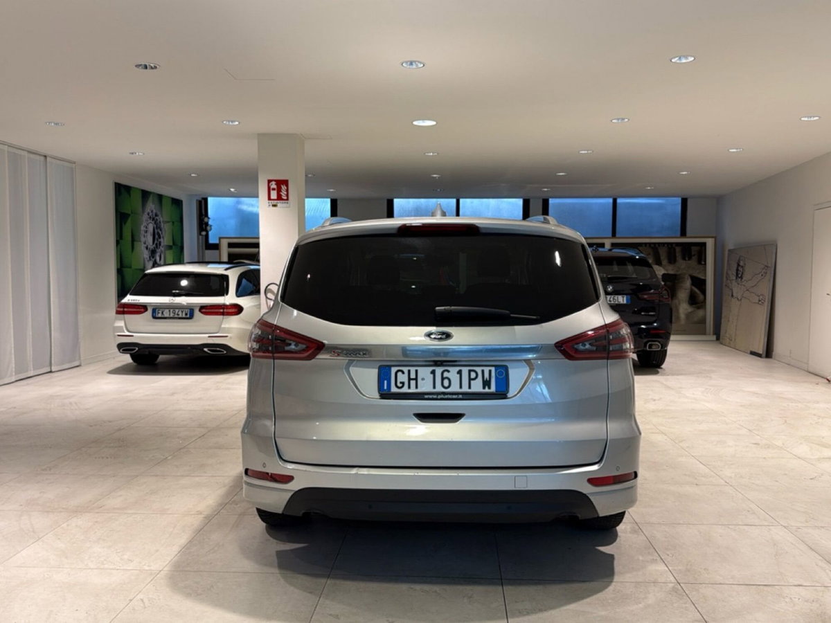 Ford S-Max 2.0 EcoBlue 150CV Start&Stop Titanium Business (16)