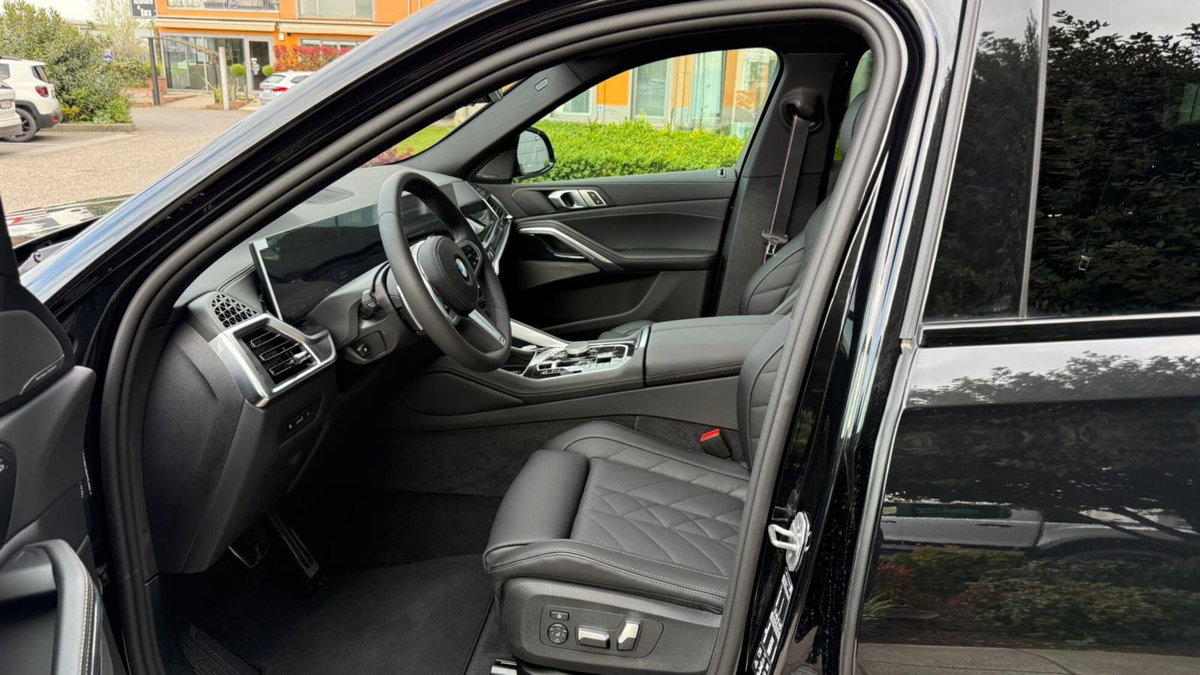 BMW X6 xdrive30d MSport Pro auto (9)