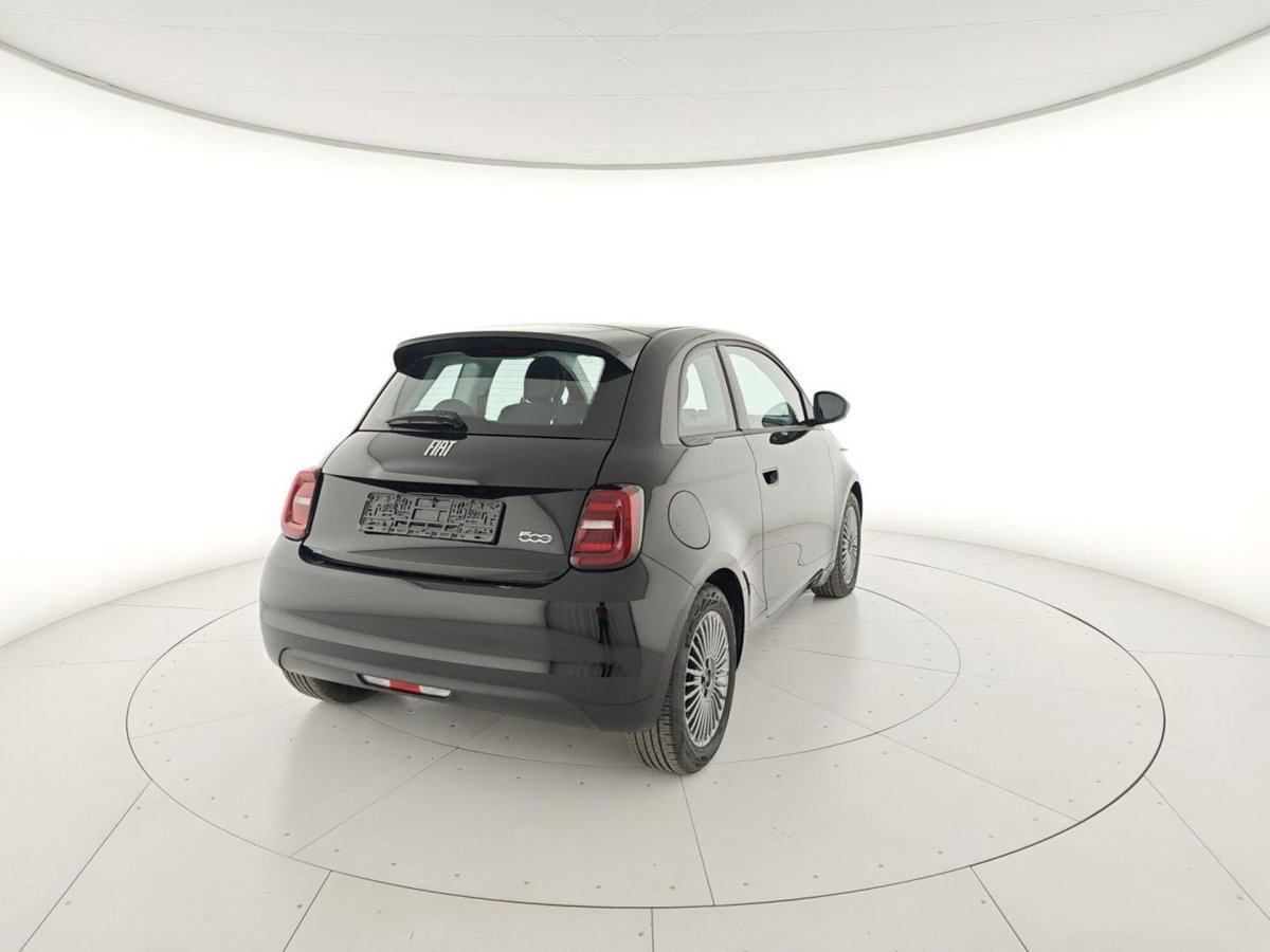 Fiat 500 Cabrio 42 kWh (6)